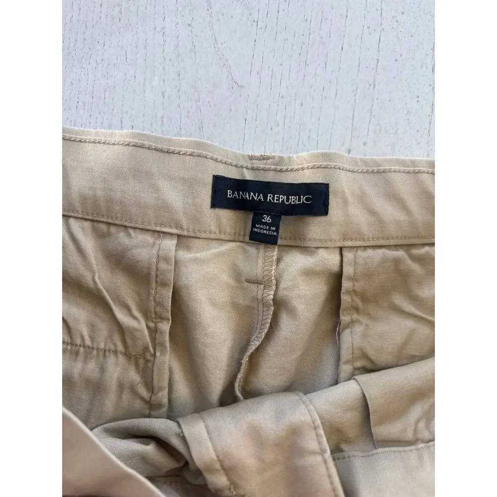 Banana Republic Men's Chino Khaki Shorts Size 36